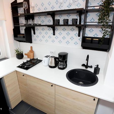 Chic Scandinavian Style Studio Apartment Bucharest Exterior photo
